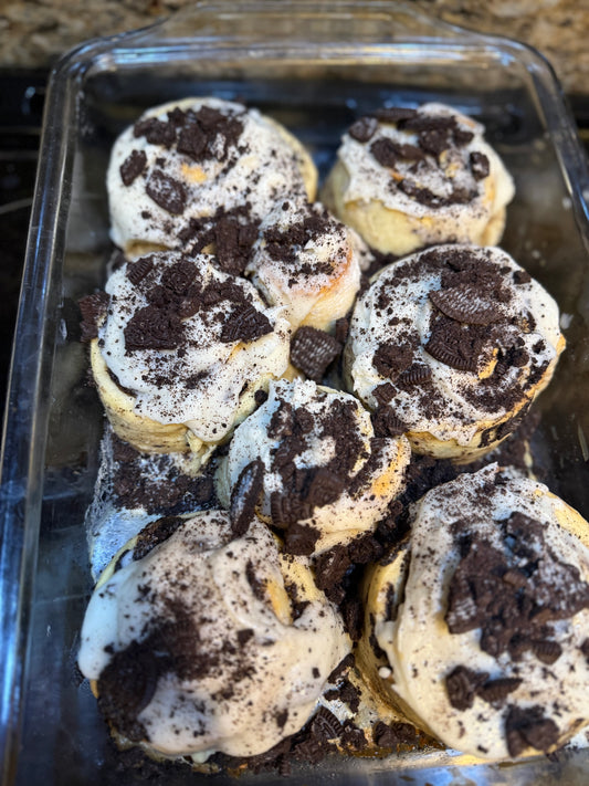 Oreo Cookie Cinnamon Rolls